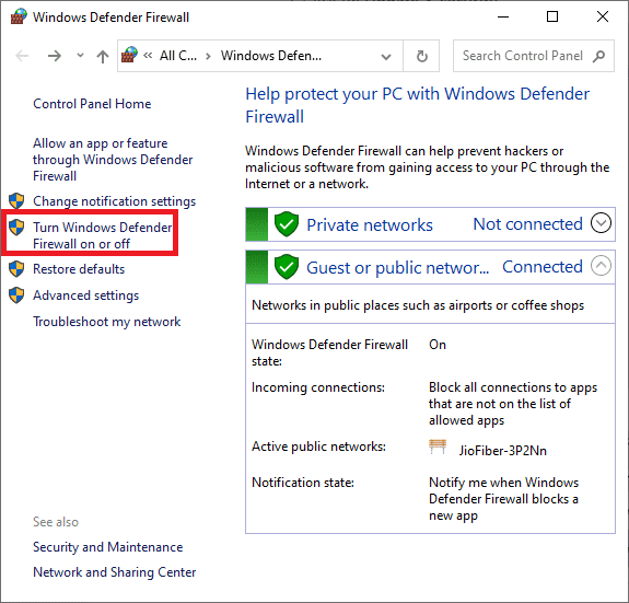 Seleccione la opción Activar o desactivar Firewall de Windows Defender ubicada a la izquierda de la pantalla.