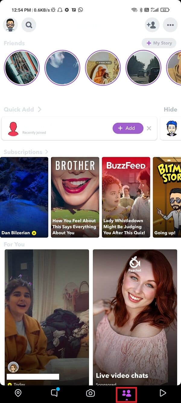 Inicie Snapchat y navegue a la sección Historias.  ¿Cómo dejar una historia privada en Snapchat?