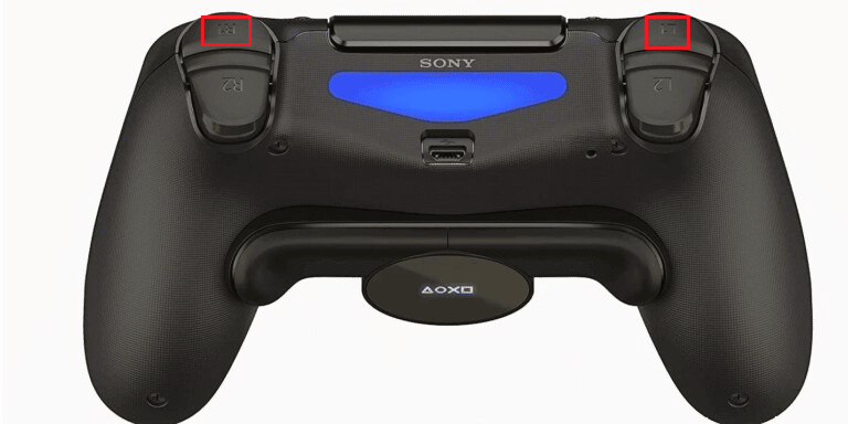 Mantenga presionados los botones L1 + R1 en su controlador PS4