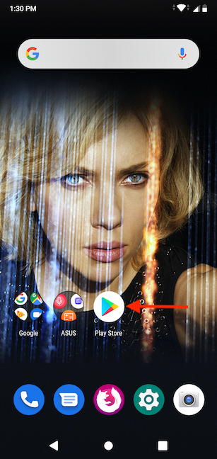 Un acceso directo a Play Store se encuentra en la pantalla de inicio