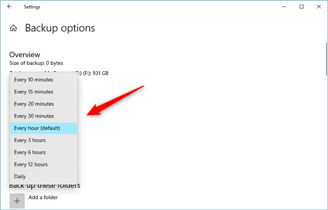 La configuración de la frecuencia con la que el Historial de archivos realiza copias de seguridad de los archivos