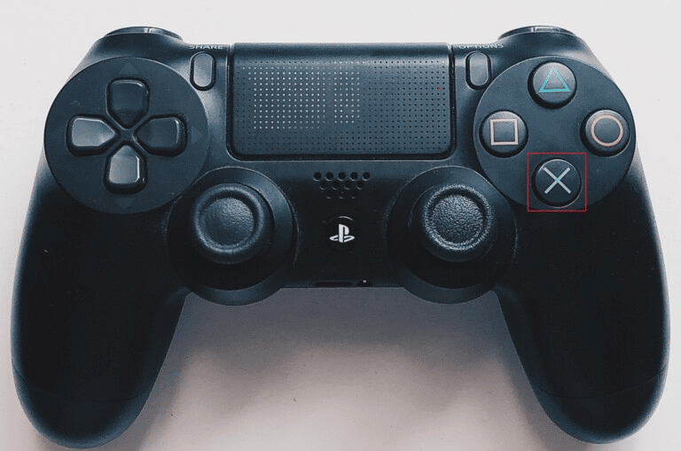 Presiona el botón X.  Cómo usar el chat de voz en H1Z1 PS4