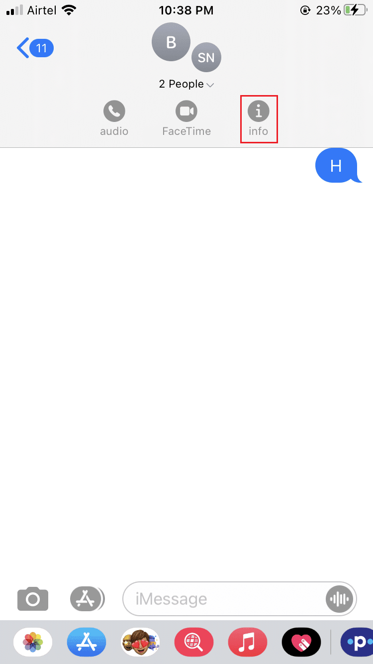 Toque el icono de información en la esquina superior derecha de la pantalla