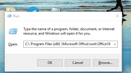 Cómo reparar el archivo de datos de Outlook en línea dañado, escriba la ruta y haga clic en Aceptar