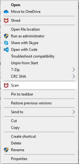 Haga clic derecho en el archivo InstallShield y elija la opción Escanear