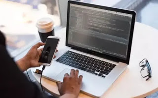 Como-conectar-una-computadora-a-traves-de-un-telefono-movil.webp.jpeg