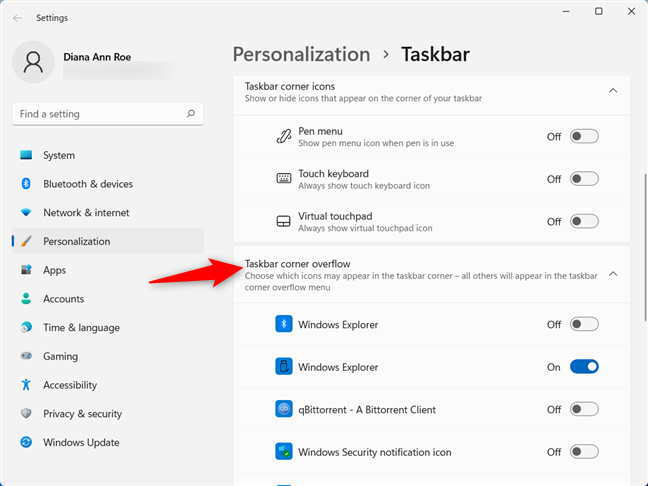 Cómo eliminar íconos de la barra de tareas en Windows 11 ocultándolos en el desbordamiento de la esquina de la barra de tareas
