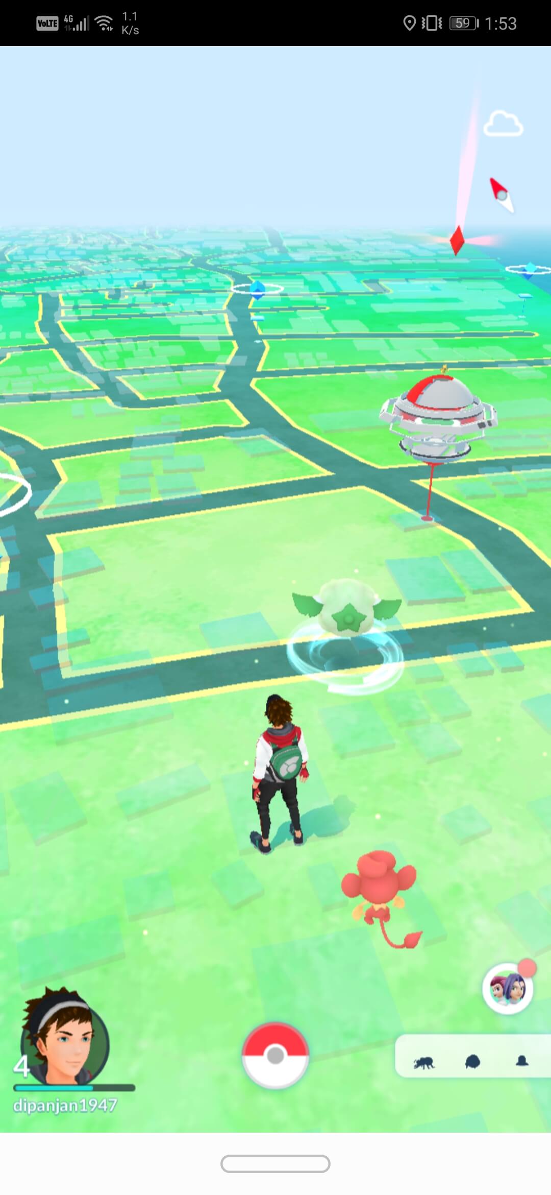 toca el botón Pokéball en la parte inferior central de la pantalla.
