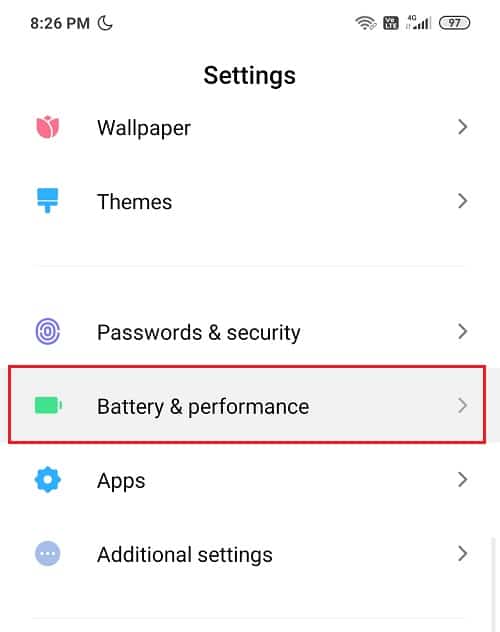 Vaya a Configuración y luego toque 'Batería y rendimiento' | Arreglar el drenaje de la batería de los servicios de Google Play