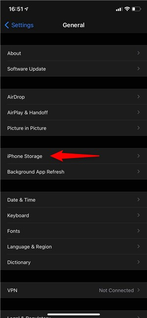 Toca el almacenamiento del iPhone o iPad