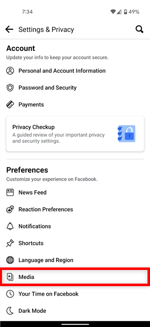 Vaya a Medios para ver la opción para deshabilitar los sonidos de FB