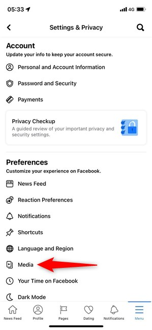 Presione Medios para que aparezca la opción de apagar los sonidos en la aplicación de Facebook para iPhone