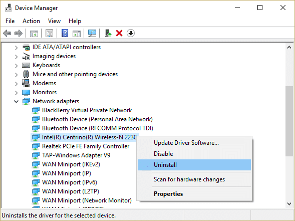 haga clic derecho en Adaptador de red y seleccione Desinstalar