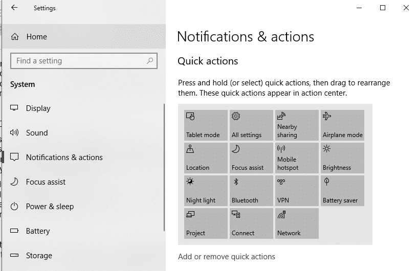 Seleccione 'Notificaciones y acciones' en el panel izquierdo.