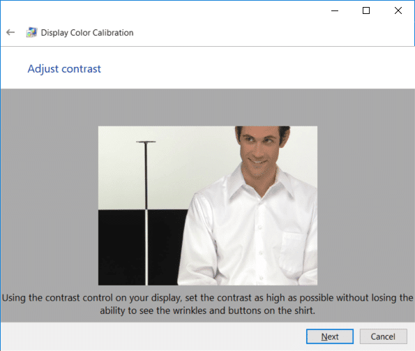 Ajuste el contraste usando el control de contraste en su pantalla y configúrelo lo suficientemente alto como se describe en la imagen y haga clic en Siguiente