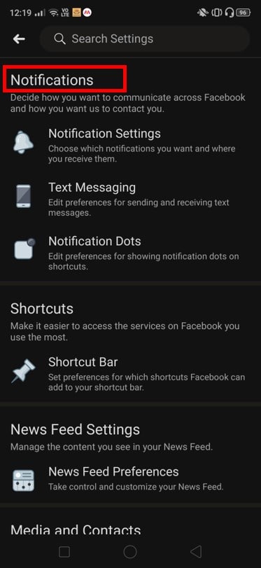 Sigue desplazándote hasta llegar a la opción Notificaciones.
