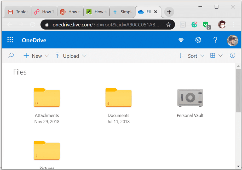 Después de iniciar sesión con la cuenta de Microsoft, se abre la pestaña Una unidad y puede cargar cualquier archivo y también puede hacer uso de su bóveda, que puede bloquear o desbloquear.