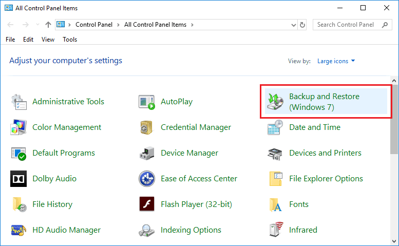 Ahora haga clic en Copia de seguridad y restauración (Windows 7) desde el Panel de control