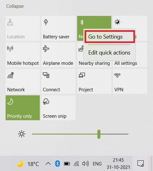 Ahora haga clic derecho en el botón Bluetooth y haga clic en Ir a la configuración.