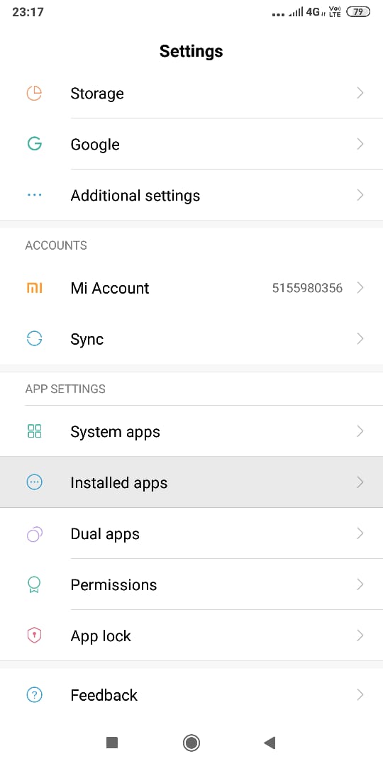 Desplácese hacia abajo hasta la sección 'Configuración de la aplicación' y toque 'Aplicaciones instaladas'