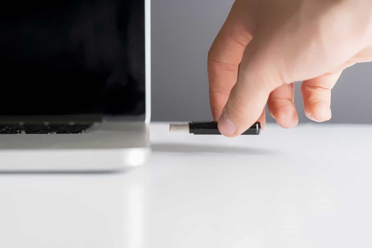 Arreglar USB sigue desconectando y volviendo a conectar