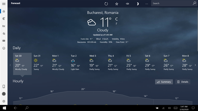 La aplicación Weather maximizada en modo Tablet