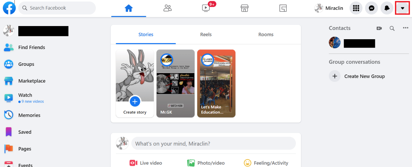 Haga clic en la flecha hacia abajo en la esquina superior derecha de la pantalla |  Cómo cambiar el número de teléfono en Facebook