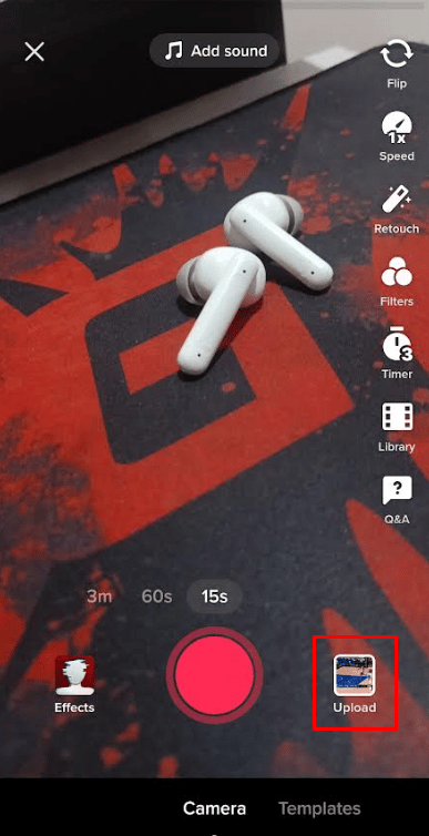 Seleccione Cargar |  Cómo combinar dos borradores de TikTok |  poner dos videos de TikTok juntos