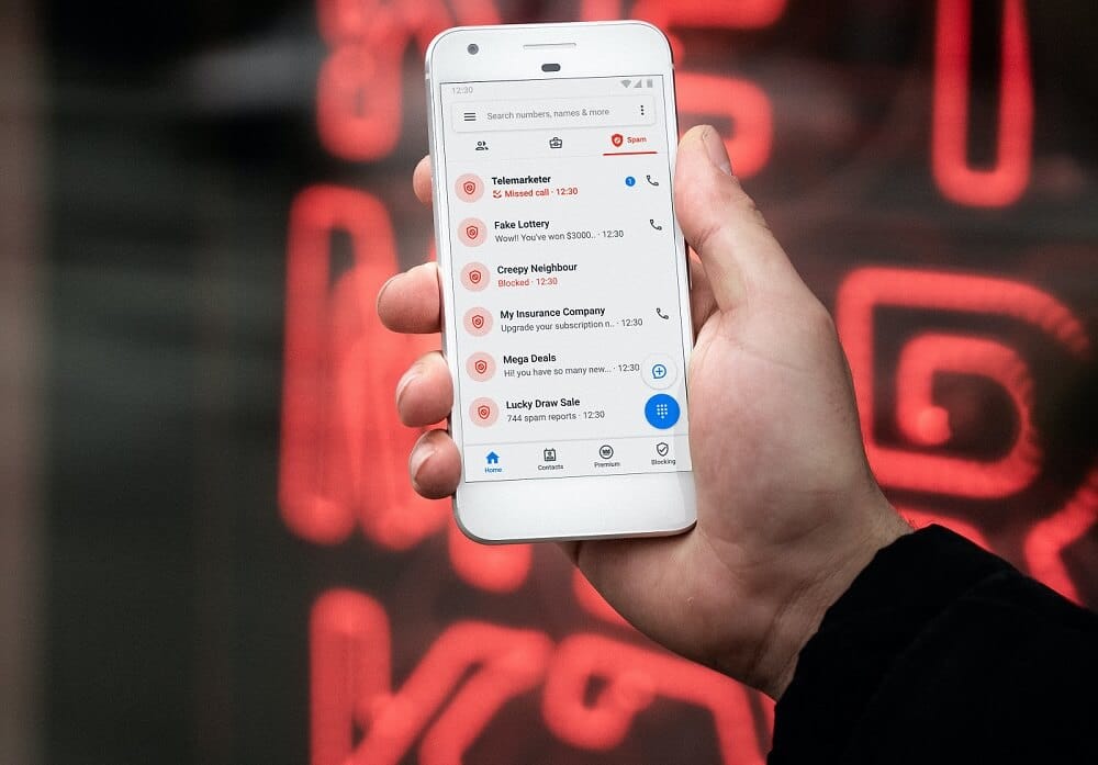 Los 7 mejores servicios de búsqueda inversa de teléfonos (gratis y de pago)
