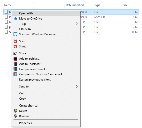 Abra los archivos de host haciendo clic con el botón derecho en él y seleccione Abrir con