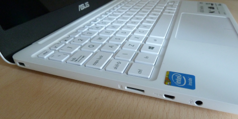 ASUS, EeeBook X205TA, netbook, revisión, rendimiento, puntos de referencia