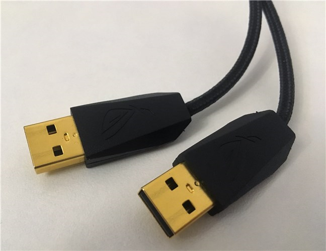 Los conectores chapados en oro del cable divisor USB 2.0