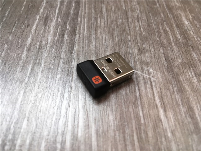 El receptor unificador inalámbrico Logitech de 2,4 GHz