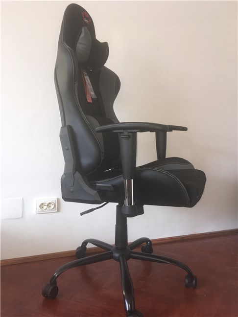 La silla gaming Trust GXT 707 Resto V2 ensamblada