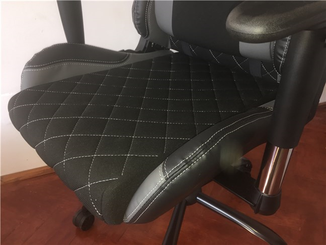 El asiento de la silla gaming Trust GXT 707 Resto V2