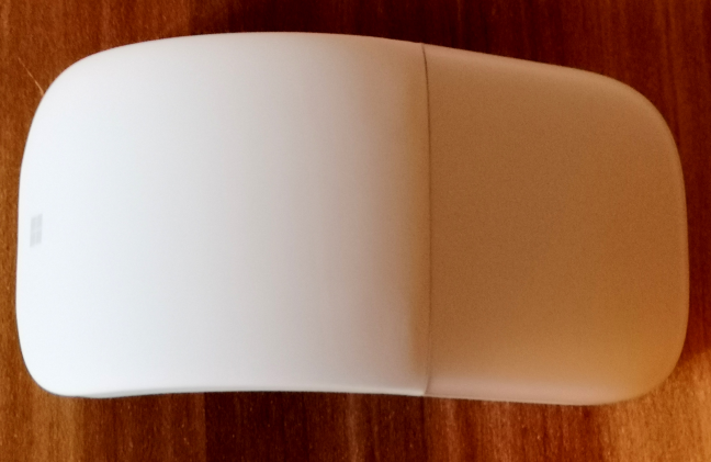 Microsoft Surface Arc Mouse activado