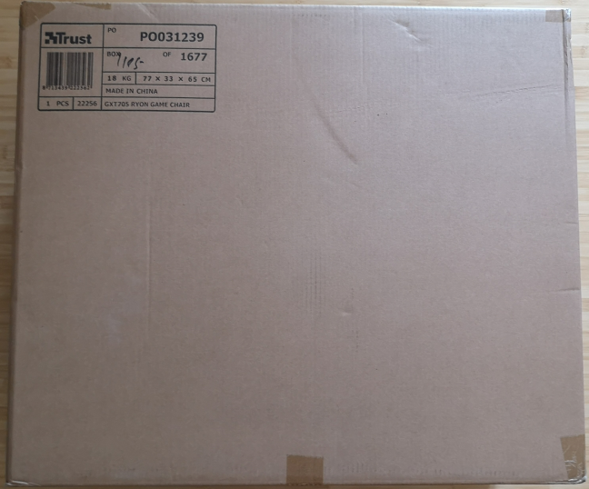 El embalaje de la silla gaming Trust GXT 705 Ryon