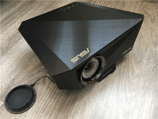 El proyector LED Full HD ASUS F1