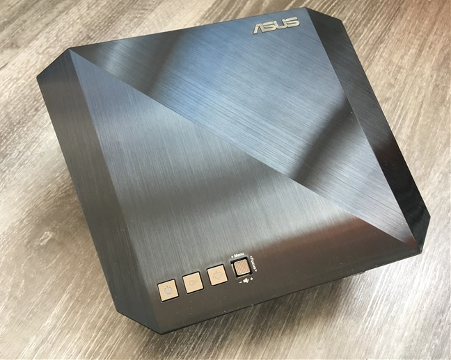 Los botones que se encuentran en el proyector ASUS F1 Full HD LED