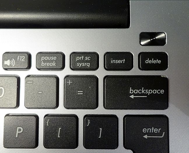 ASUS X302LA, computadora portátil, revisión, promedio, rango medio, prueba, punto de referencia