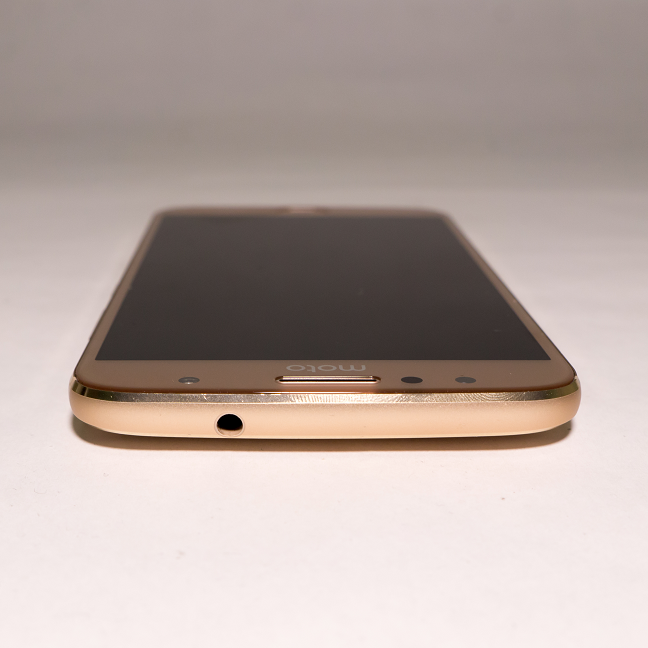 motorola moto g5s plus