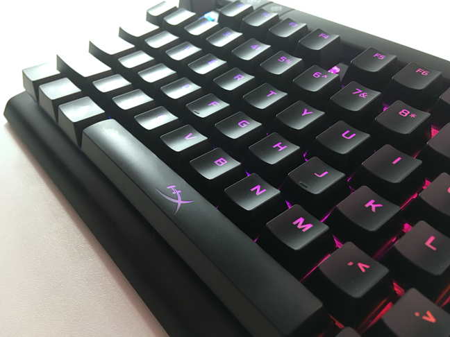 HyperX aleación Elite RGB