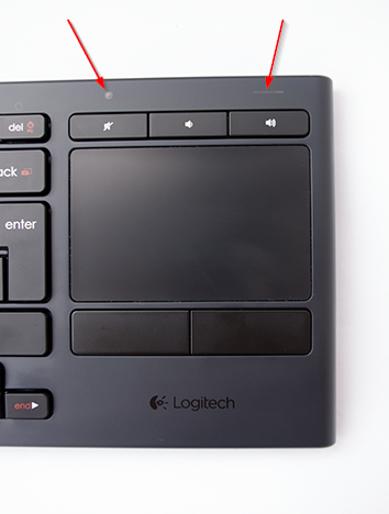 Logitech, K830, Iluminado, Salón, Teclado