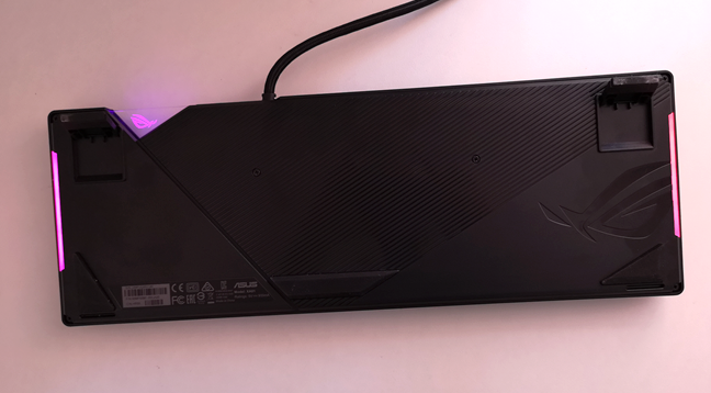 ASUS ROG Strix llamarada