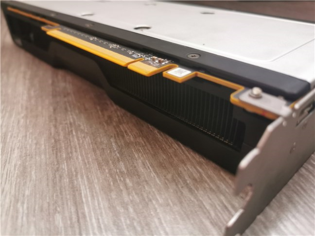 AMD Radeon RX 6700 XT utiliza PCIe 4.0