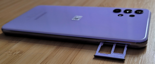 Samsung Galaxy A32 5G: la ranura para tarjetas