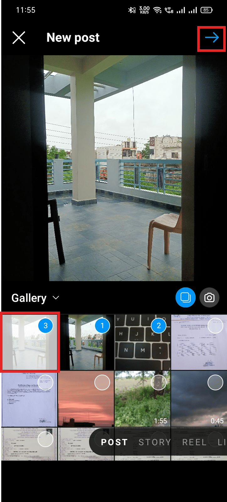 Seleccione las fotos de su galería en un formato que las haga parecer una imagen grande. También puede usar sitios de terceros para crear una imagen de diseño de cuadrícula para Instagram.