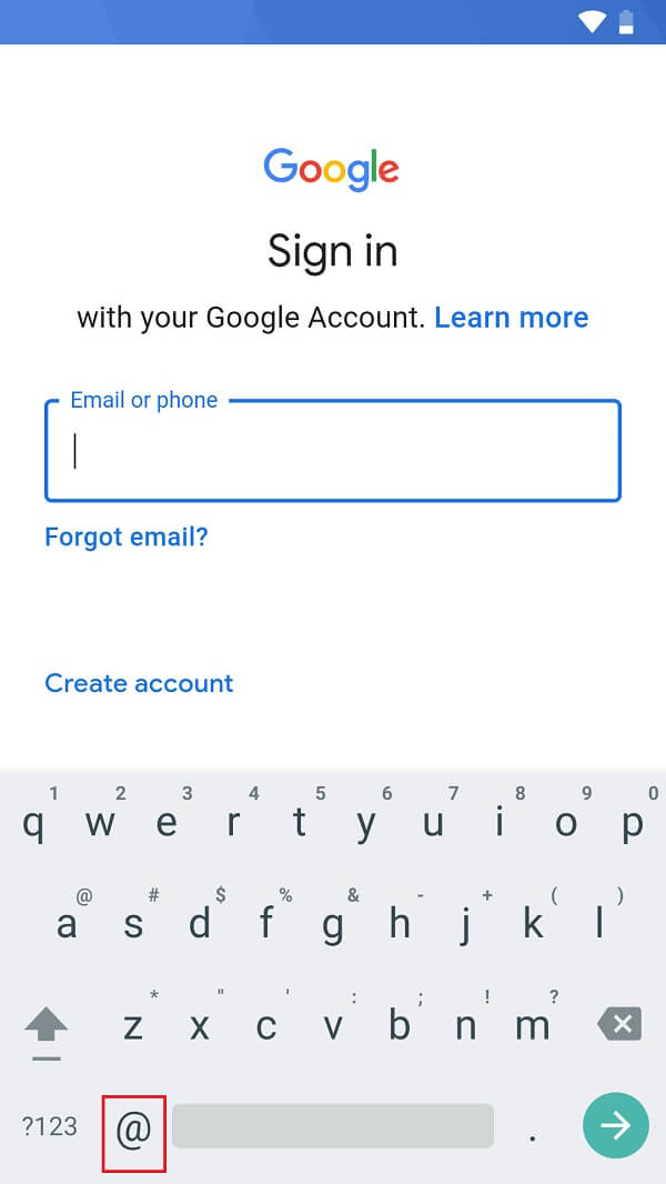 toca y mantén presionada la opción '@' y arrástrala hacia arriba para abrir la configuración del teclado.  |  Cómo restablecer Samsung Galaxy S8 sin una cuenta de Google