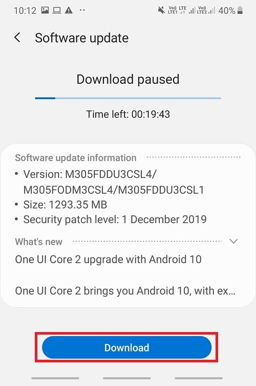 Si hay alguna actualización disponible, aparecerá en pantalla la opción Descargar actualización. Toque el botón Descargar actualización y su teléfono comenzará a descargar la actualización.