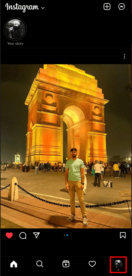 Abra la aplicación de Instagram en su teléfono inteligente iPhone o Android, luego haga clic en su perfil de Instagram en la esquina inferior derecha de la pantalla.